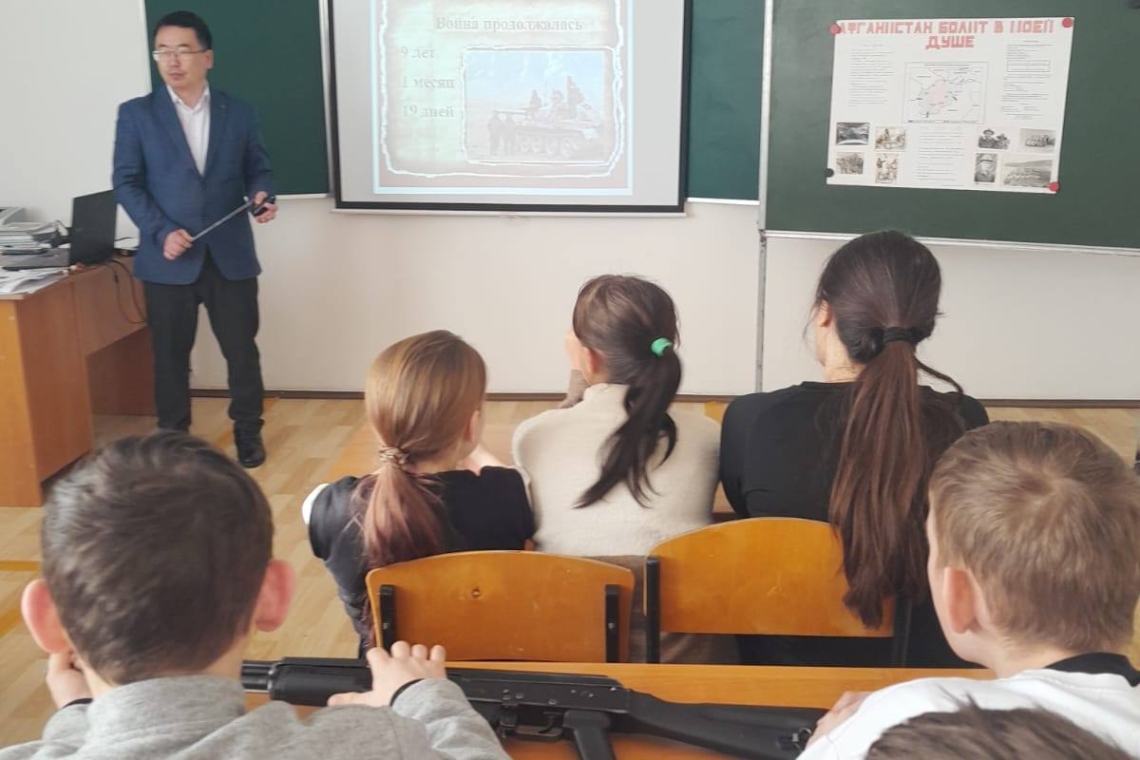 Урок мужества «Афганистан болит в моей душе» в Мичуринской СШ
